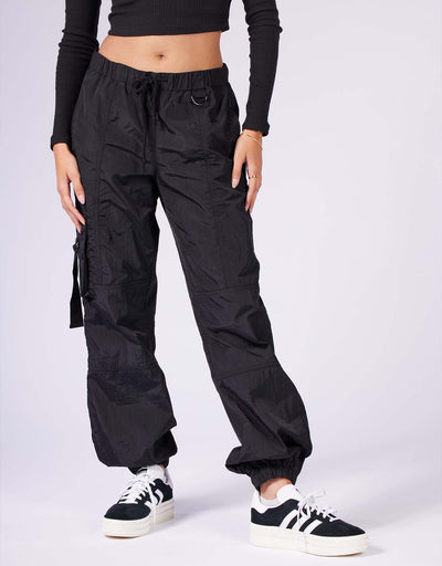 LOW RISE BALLOON CARGO PANT (Black)